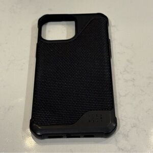 UAG Urban Armor Gear Metropolis LT MAGSAFE black iPhone 13 Pro Max Case Preowned